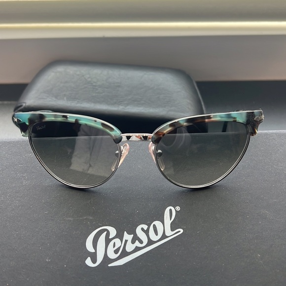 Persol Tailoring Edition Sunglasses NWT - Picture 7 of 8